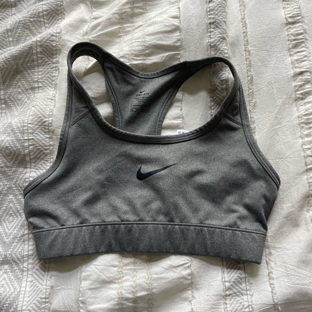 kids nike sports bra - Picture 1 of 2